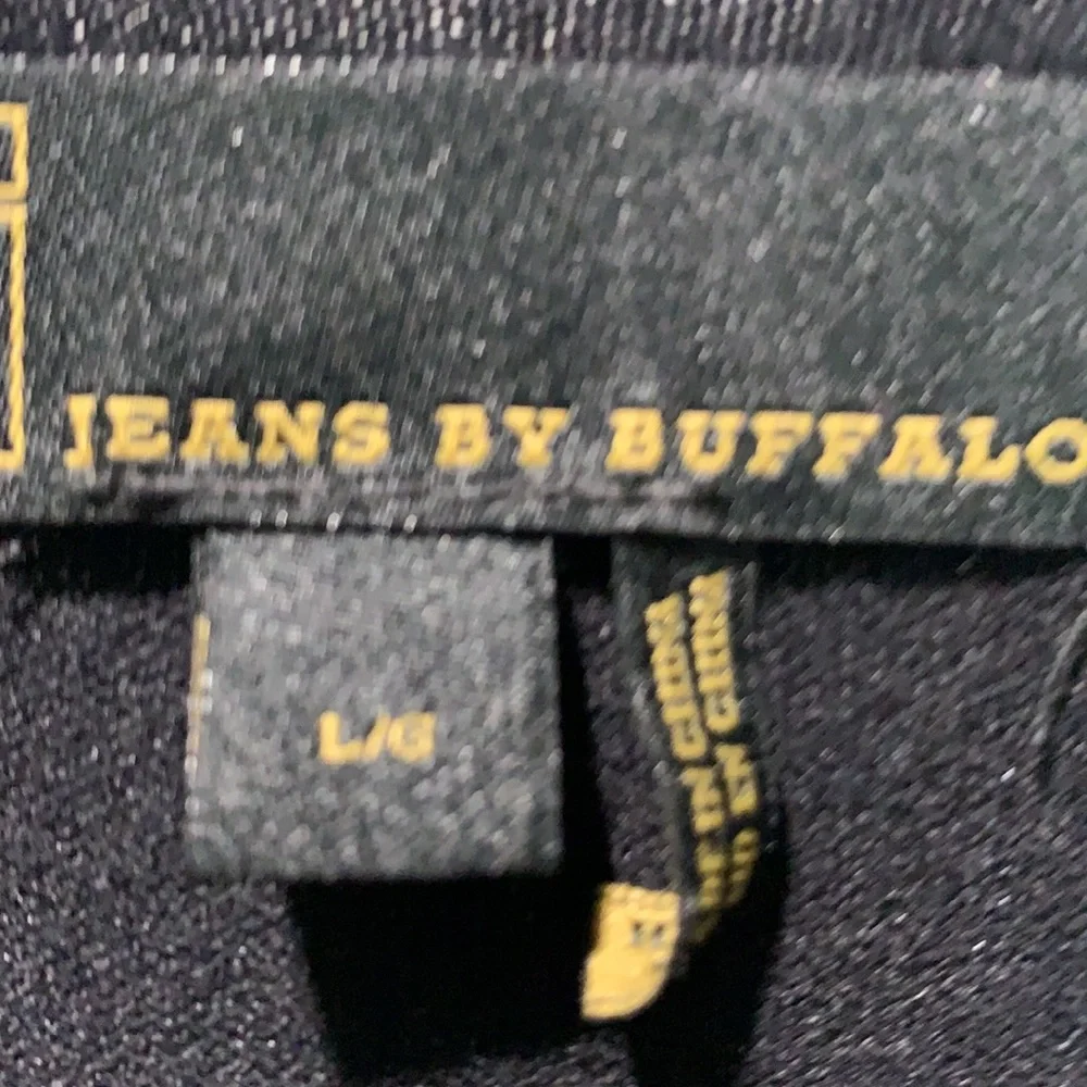 Sweater - Picture 3 of 3